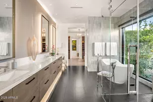 6863 E Joshua Tree Ln, Paradise Valley, AZ 85253 - Photo 21