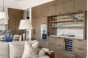 6863 E Joshua Tree Ln, Paradise Valley, AZ 85253 - Photo 7