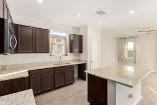 19320 N Diego Way, Maricopa, AZ 85138 - Photo 7