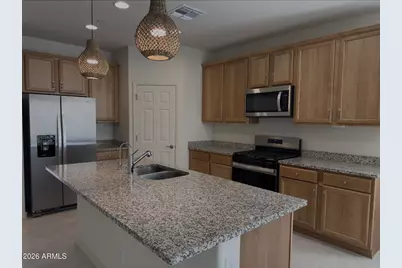 13550 W Cassia Trail, Peoria, AZ 85383 - Photo 5