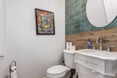 3422 E Pyrenees Pass, Phoenix, AZ 85018 - Photo 17