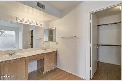 8834 W Michelle Drive, Peoria, AZ 85382 - Photo 13