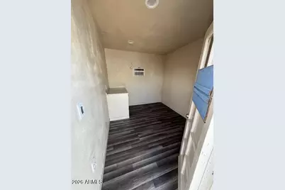 8056 W Westview Drive, Phoenix, AZ 85033 - Photo 15