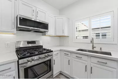 5450 E Deer Valley Drive #3023, Phoenix, AZ 85054 - Photo 11