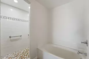 5450 E Deer Valley Dr, Phoenix, AZ 85054 - Photo 31