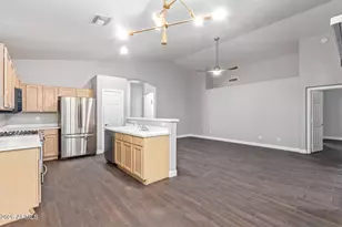 1004 W Beverly Ln, Phoenix, AZ 85023 - Photo 15