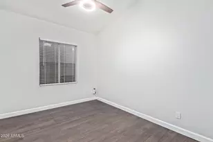 1004 W Beverly Ln, Phoenix, AZ 85023 - Photo 21