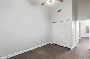 1004 W Beverly Ln, Phoenix, AZ 85023 - Photo 9