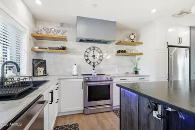 7753 E Earll Drive, Scottsdale, AZ 85251 - Photo 11