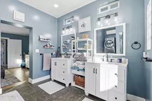 7753 E Earll Dr, Scottsdale, AZ 85251 - Photo 23