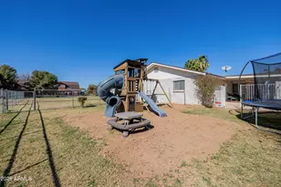 3151 S Eagle Dr, Chandler, AZ 85286 - Photo 27