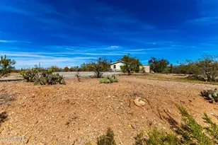 25206 W Rockaway Hills Dr, Morristown, AZ 85342 - Photo 21