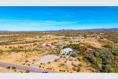 25206 W Rockaway Hills Drive, Morristown, AZ 85342 - Photo 37