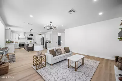 815 E Desert Trumpet Road, Phoenix, AZ 85048 - Photo 21