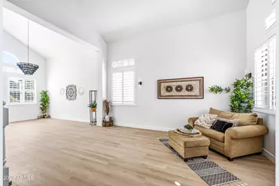 815 E Desert Trumpet Road, Phoenix, AZ 85048 - Photo 9