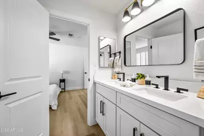 815 E Desert Trumpet Road, Phoenix, AZ 85048 - Photo 43