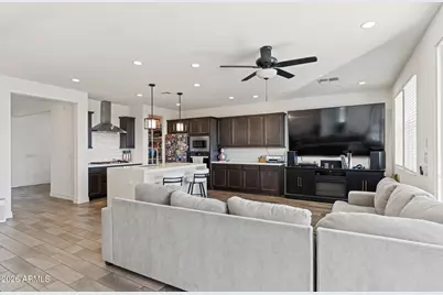 10997 N Hershey Street, Surprise, AZ 85388 - Photo 5