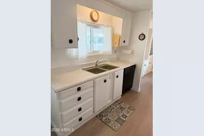 735 S Park View Circle, Mesa, AZ 85208 - Photo 7