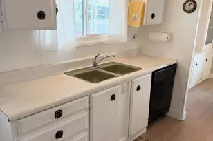 735 S Park View Cir, Mesa, AZ 85208 - Photo 7