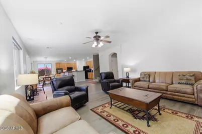 26131 N 67th Drive, Peoria, AZ 85383 - Photo 3