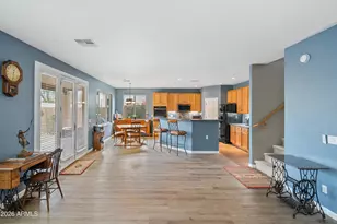 26131 N 67th Dr, Peoria, AZ 85383 - Photo 13