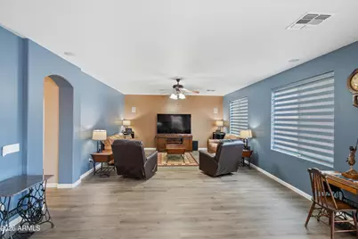 26131 N 67th Drive, Peoria, AZ 85383 - Photo 17