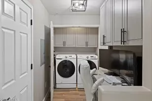 5350 E Deer Valley Dr, Phoenix, AZ 85054 - Photo 9