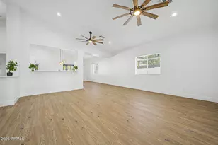 2037 N 22nd St, Phoenix, AZ 85006 - Photo 9