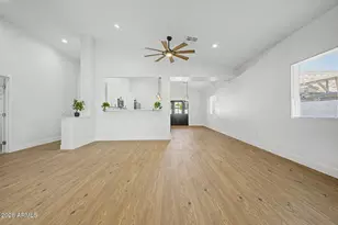 2037 N 22nd St, Phoenix, AZ 85006 - Photo 7