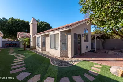 942 W Barbados Drive, Gilbert, AZ 85233 - Photo 5