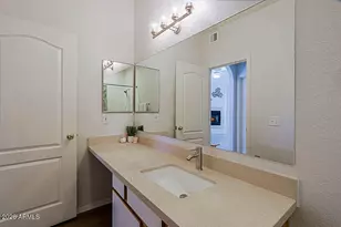 2929 W Yorkshire Dr, Phoenix, AZ 85027 - Photo 15