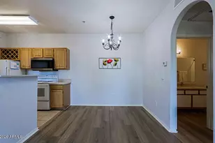 2929 W Yorkshire Dr, Phoenix, AZ 85027 - Photo 11