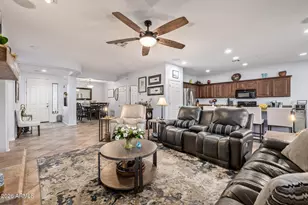 2226 W Hedgehog Pl, Phoenix, AZ 85085 - Photo 7