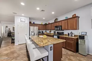 2226 W Hedgehog Pl, Phoenix, AZ 85085 - Photo 11