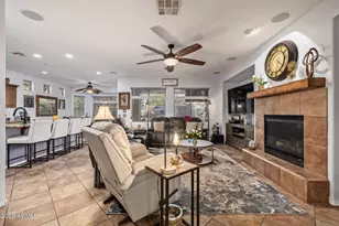 2226 W Hedgehog Pl, Phoenix, AZ 85085 - Photo 9