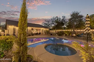 2226 W Hedgehog Pl, Phoenix, AZ 85085 - Photo 41