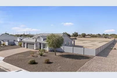 2438 S 218th Drive, Buckeye, AZ 85326 - Photo 15