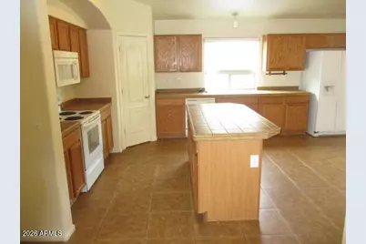 694 E Saddle Way, San Tan Valley, AZ 85143 - Photo 7