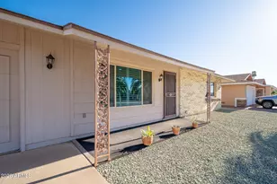 9506 W Country Club Dr W, Sun City, AZ 85373 - Photo 7