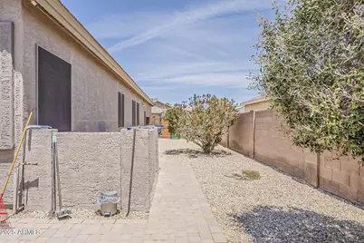 43319 W Oakland Court, Maricopa, AZ 85138 - Photo 25