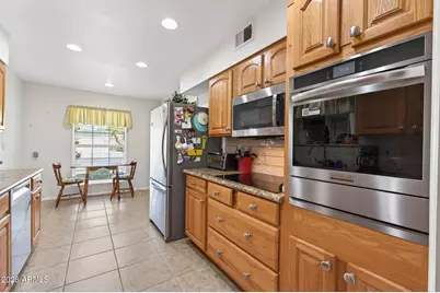 10609 W Mission Lane, Sun City, AZ 85351 - Photo 21