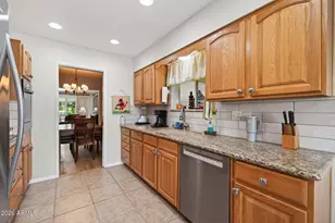 10609 W Mission Ln, Sun City, AZ 85351 - Photo 23