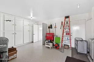 10609 W Mission Ln, Sun City, AZ 85351 - Photo 37