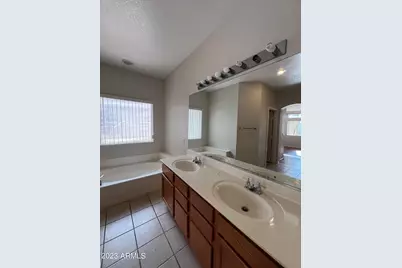 1561 E Stanford Avenue, Gilbert, AZ 85234 - Photo 13