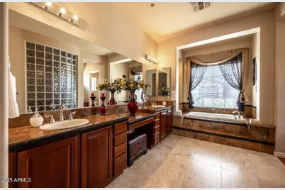 41607 N Club Pointe Drive, Phoenix, AZ 85086 - Photo 17