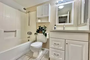 2145 E Center Ln, Tempe, AZ 85281 - Photo 19