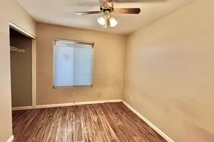 2145 E Center Ln, Tempe, AZ 85281 - Photo 15