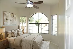 1011 W Samantha Way, Phoenix, AZ 85041 - Photo 7