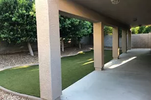 1011 W Samantha Way, Phoenix, AZ 85041 - Photo 9