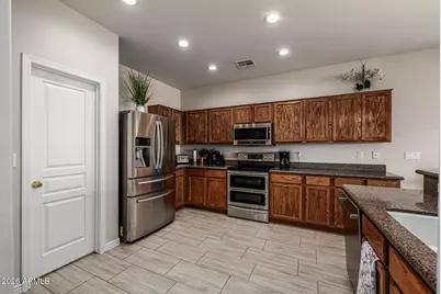 354 E Palomino Way, San Tan Valley, AZ 85143 - Photo 13